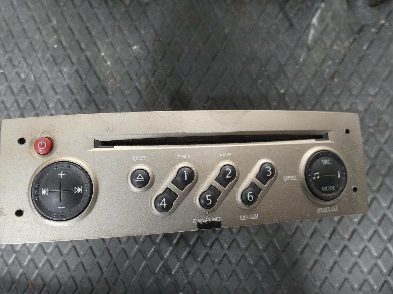 Autoradio RENAULT GRAND SCENIC 2 PHASE 2 Diesel - 1