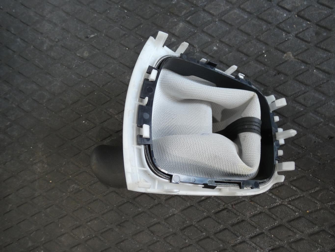 Soufflet de levier de vitesse RENAULT MEGANE 3 PHASE 1 Diesel - 1