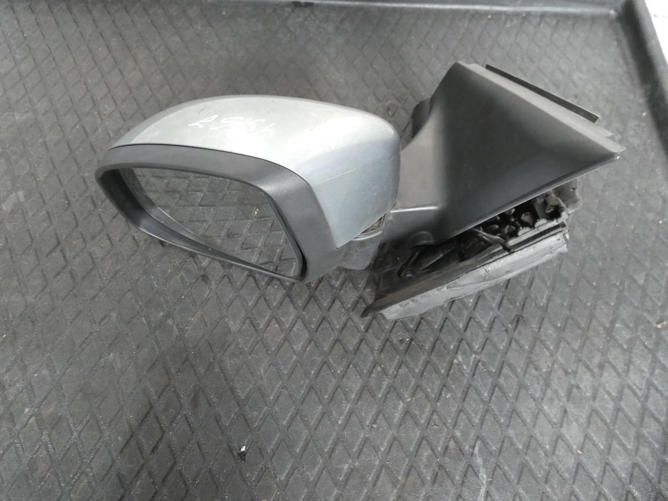 Retroviseur gauche FORD MONDEO 3 PHASE 1 BREAK Diesel - 1