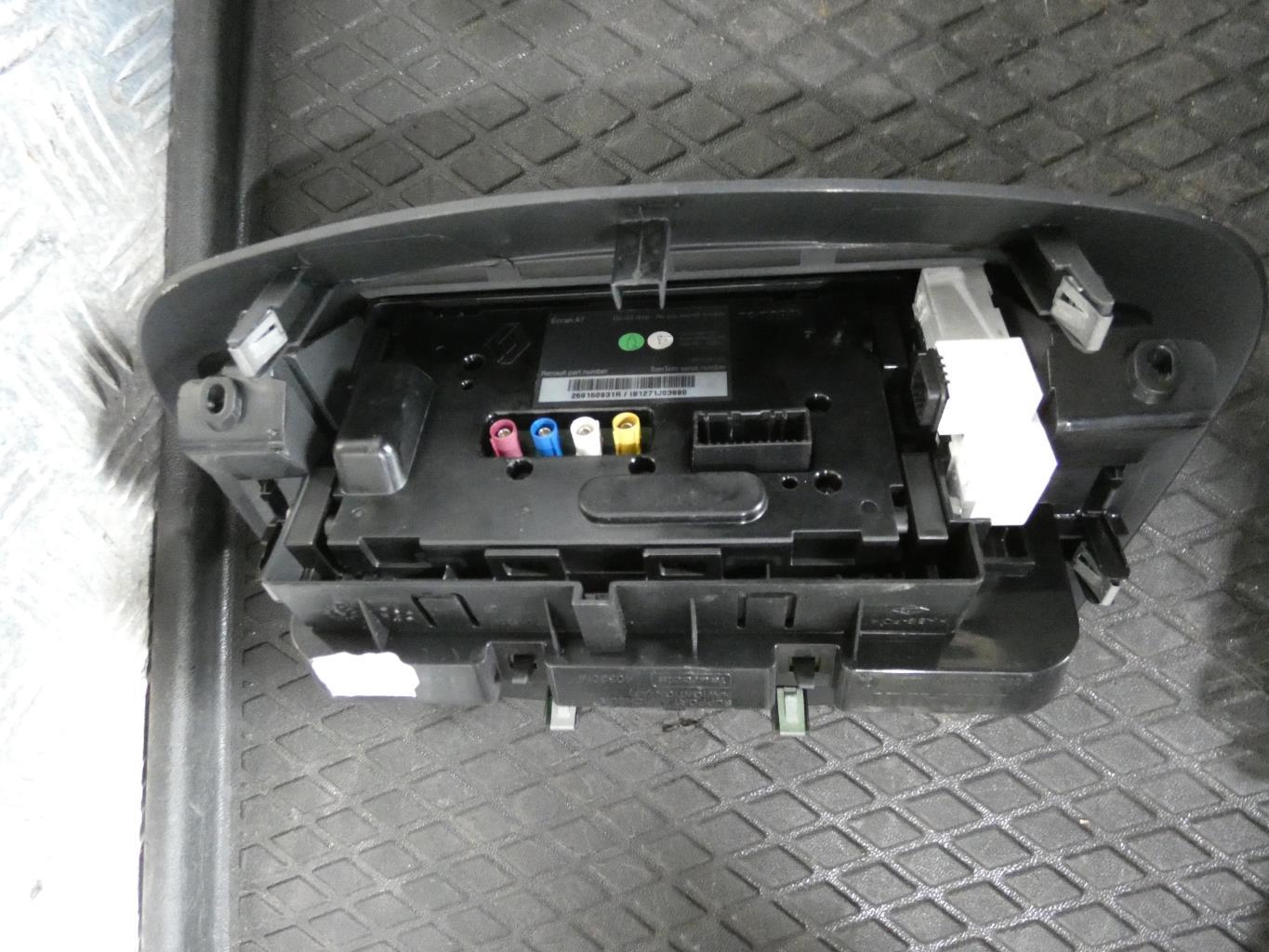 Ecran GPS RENAULT MEGANE 3 PHASE 1 Diesel - 1