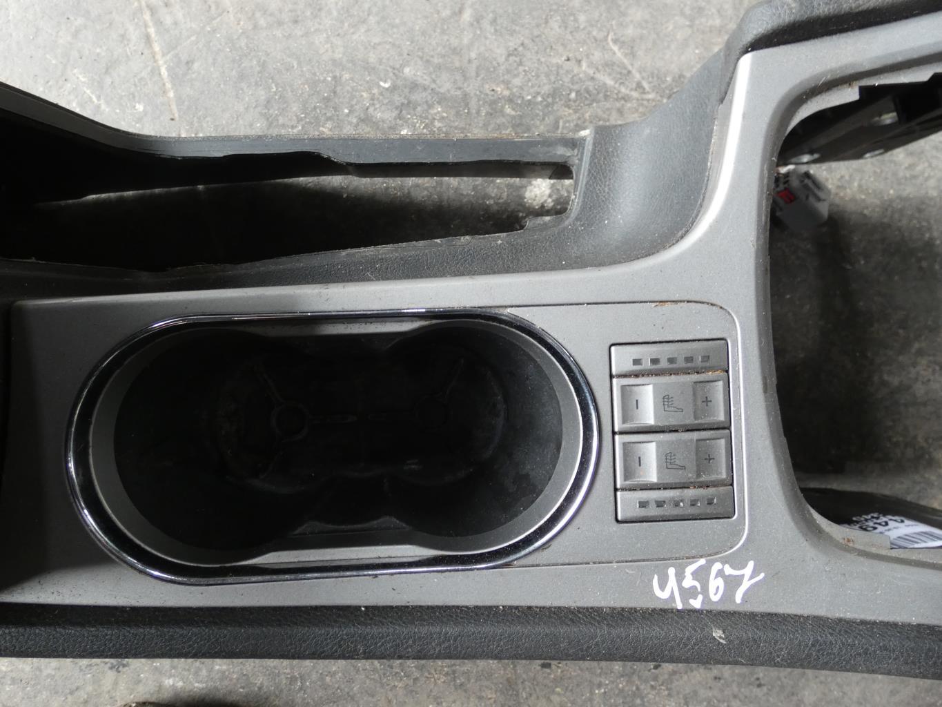 Console central (interieur plastique) FORD MONDEO 3 PHASE 1 BREAK Diesel - 1