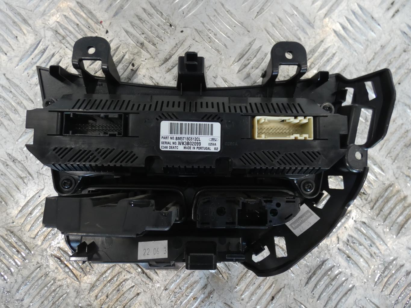 Commande chauffage FORD FOCUS 3 PHASE 1 BREAK Diesel - 1