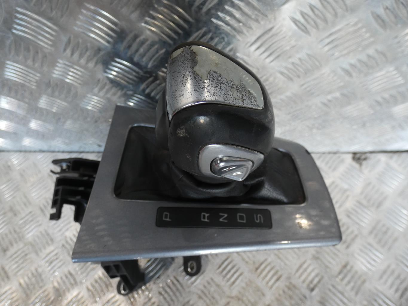 Selecteur boite de vitesse FORD FOCUS 3 PHASE 1 BREAK Diesel - 1