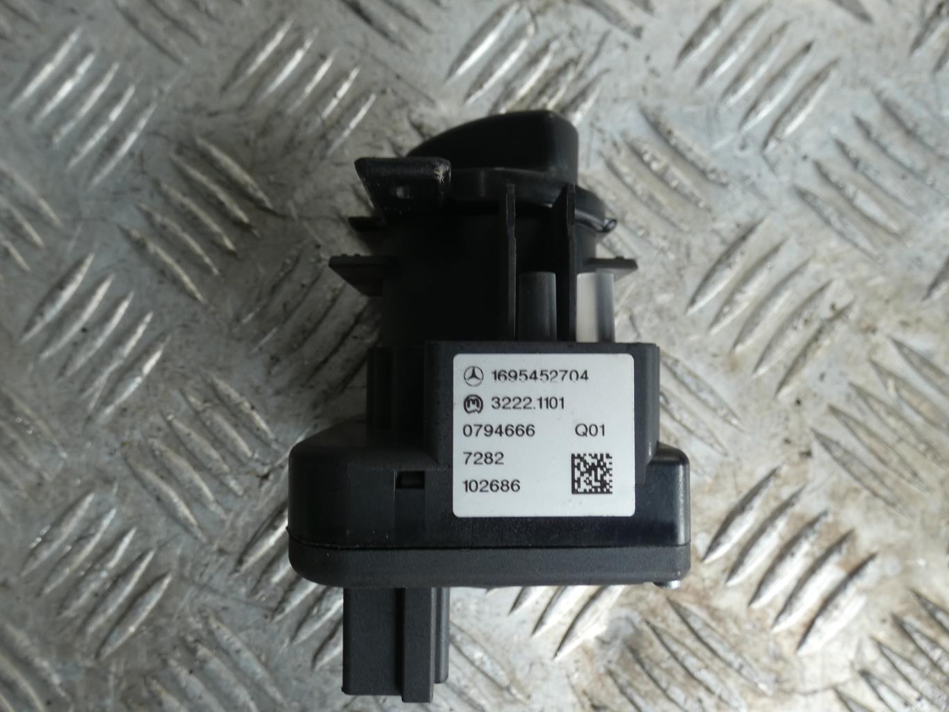 Commande de phare MERCEDES CLASSE A 169 PHASE 1 Diesel - 1