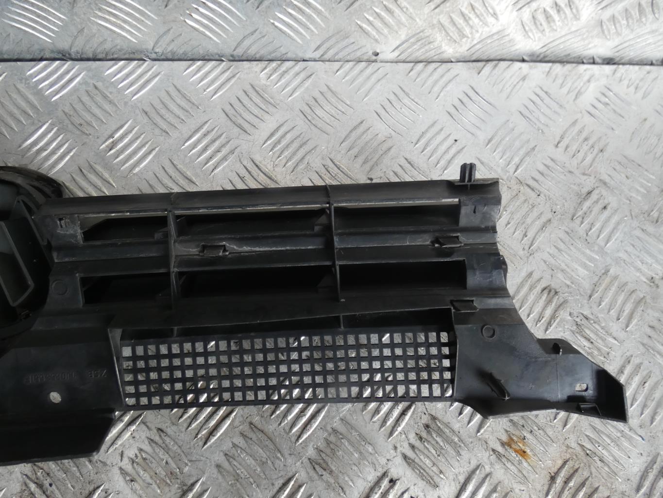 Calandre VOLKSWAGEN GOLF 4  - 1