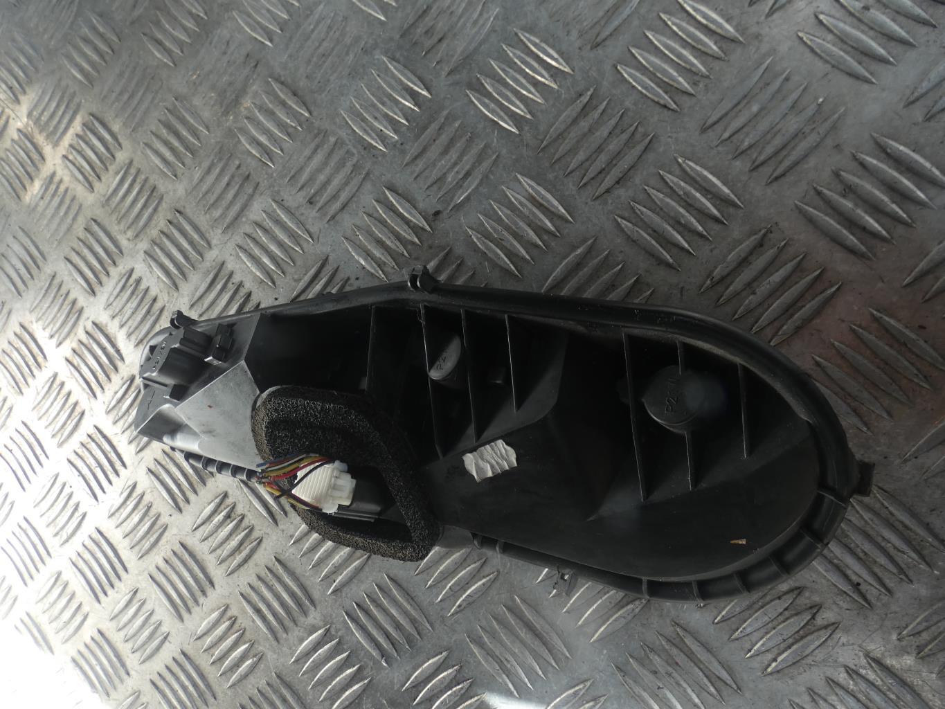 Platine feu arriere gauche CITROEN C1 1 PHASE 2 Essence - 1