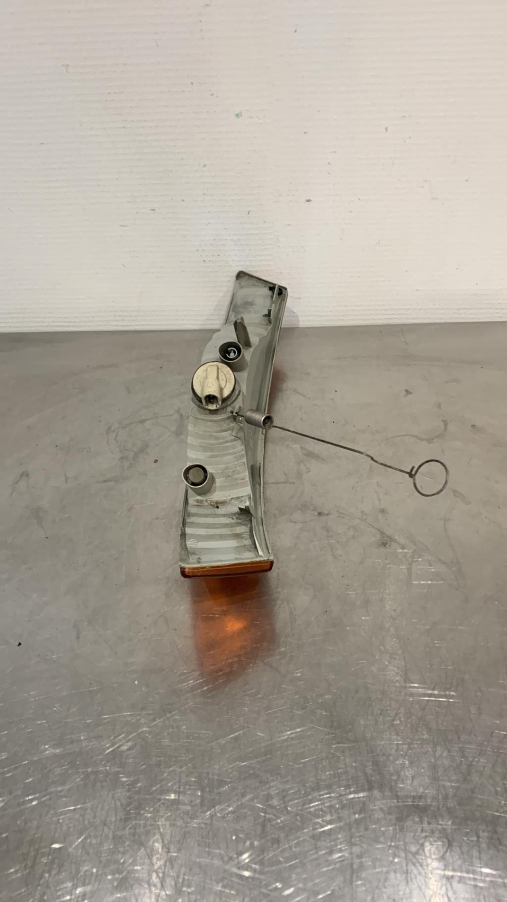 Optique avant secondaire droit (feux)(clignotant) RENAULT TRAFIC 2 PHASE 1 Diesel - 1