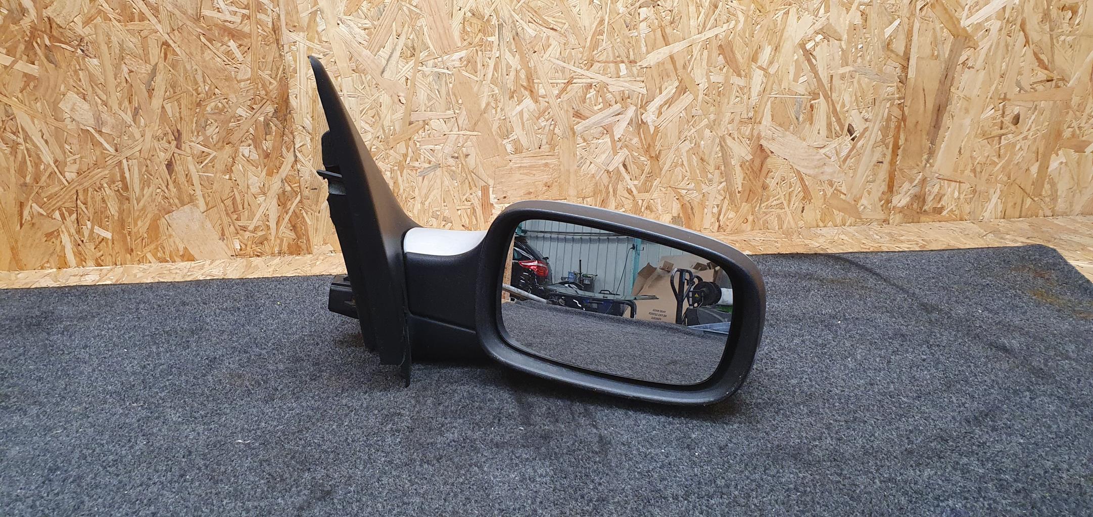 Retroviseur droit RENAULT MEGANE 2 PHASE 1 Diesel - 1