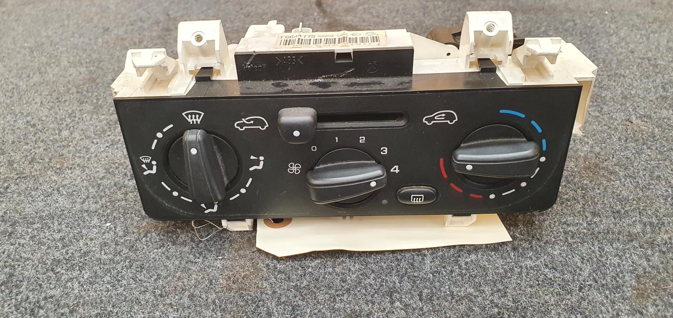 Commande chauffage CITROEN C2 PHASE 1 Essence - 1