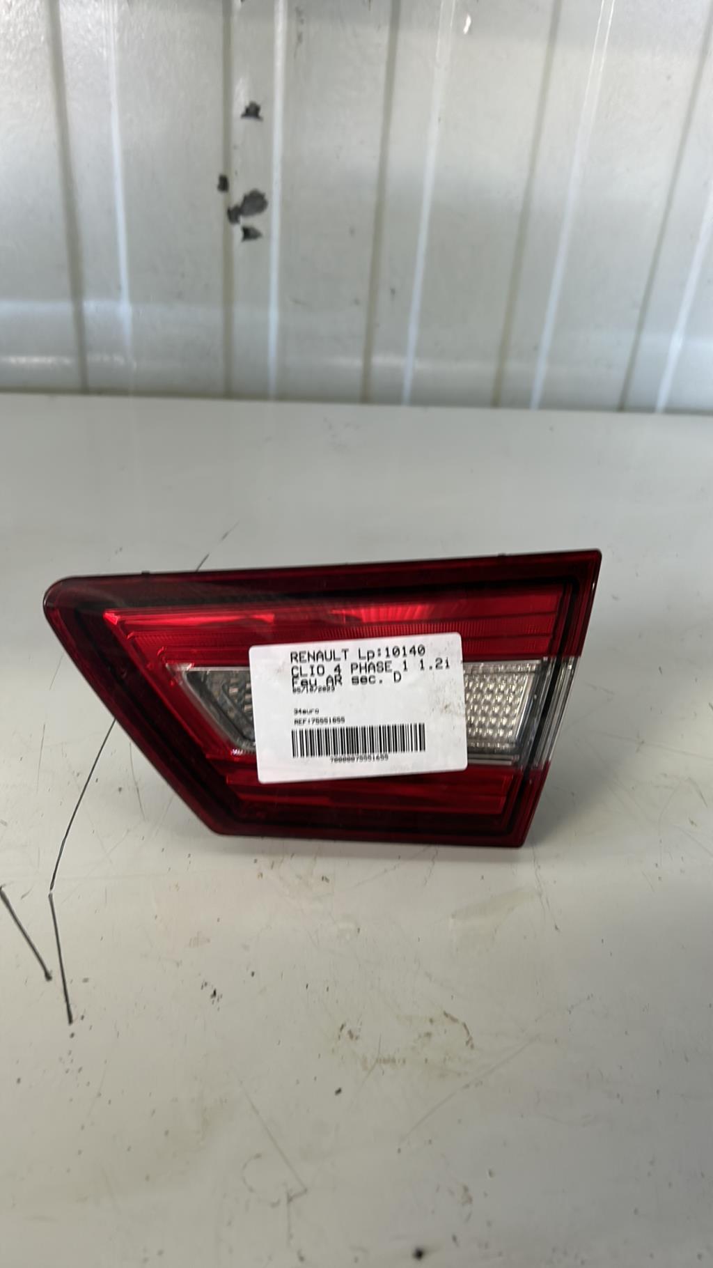 Feu arriere secondaire droit (feux) RENAULT CLIO 4 PHASE 1 Essence - 1