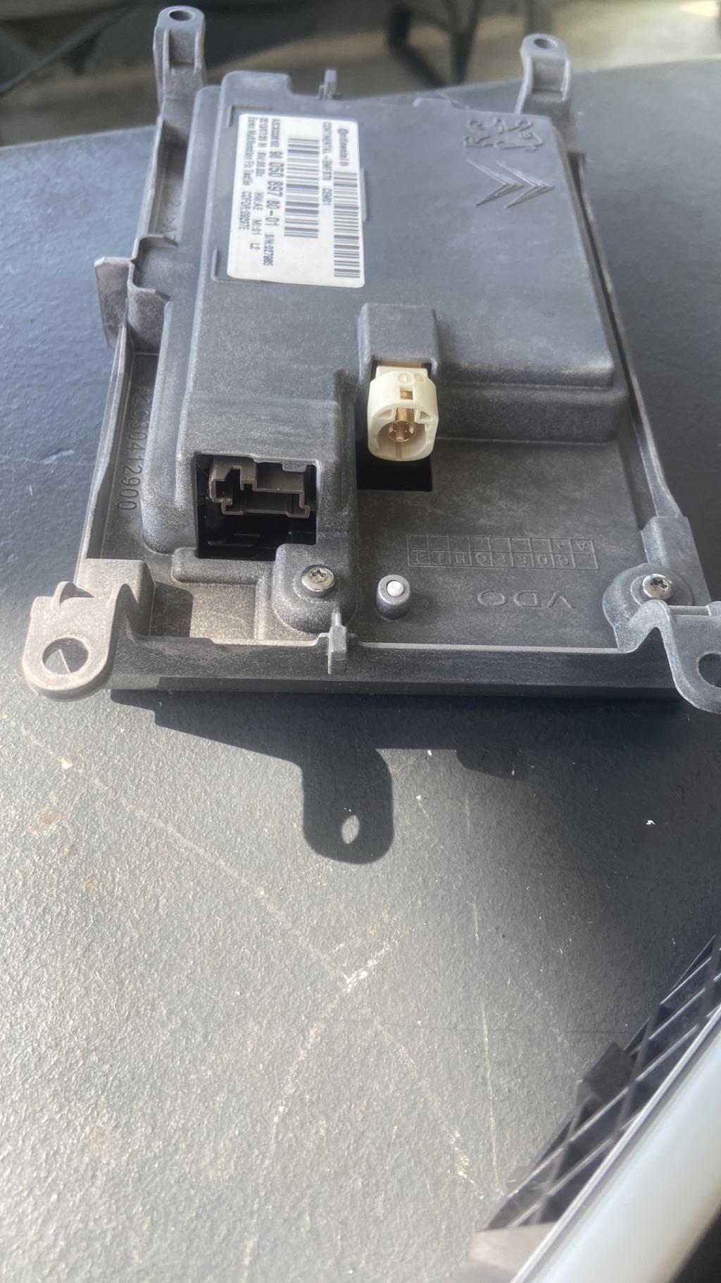 Ecran GPS CITROEN C4 GRAND PICASSO 2 PHASE 1 Diesel - 1
