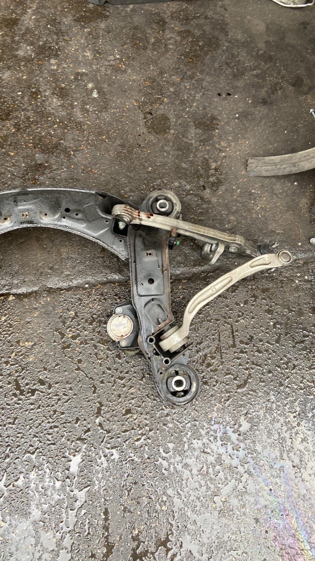Berceau avant AUDI A6 3 ALLROAD PHASE 1 BREAK Diesel - 1