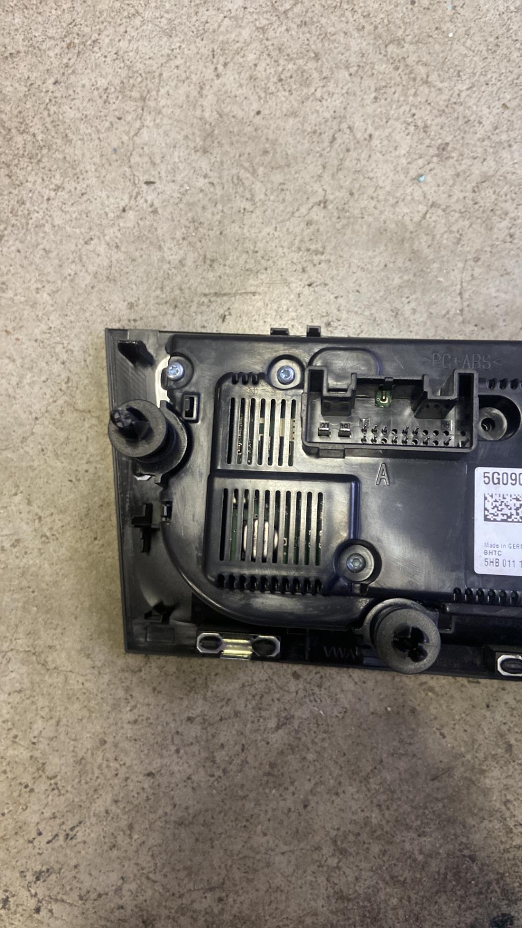 Commande chauffage VOLKSWAGEN GOLF 7 PHASE 1 Diesel - 1