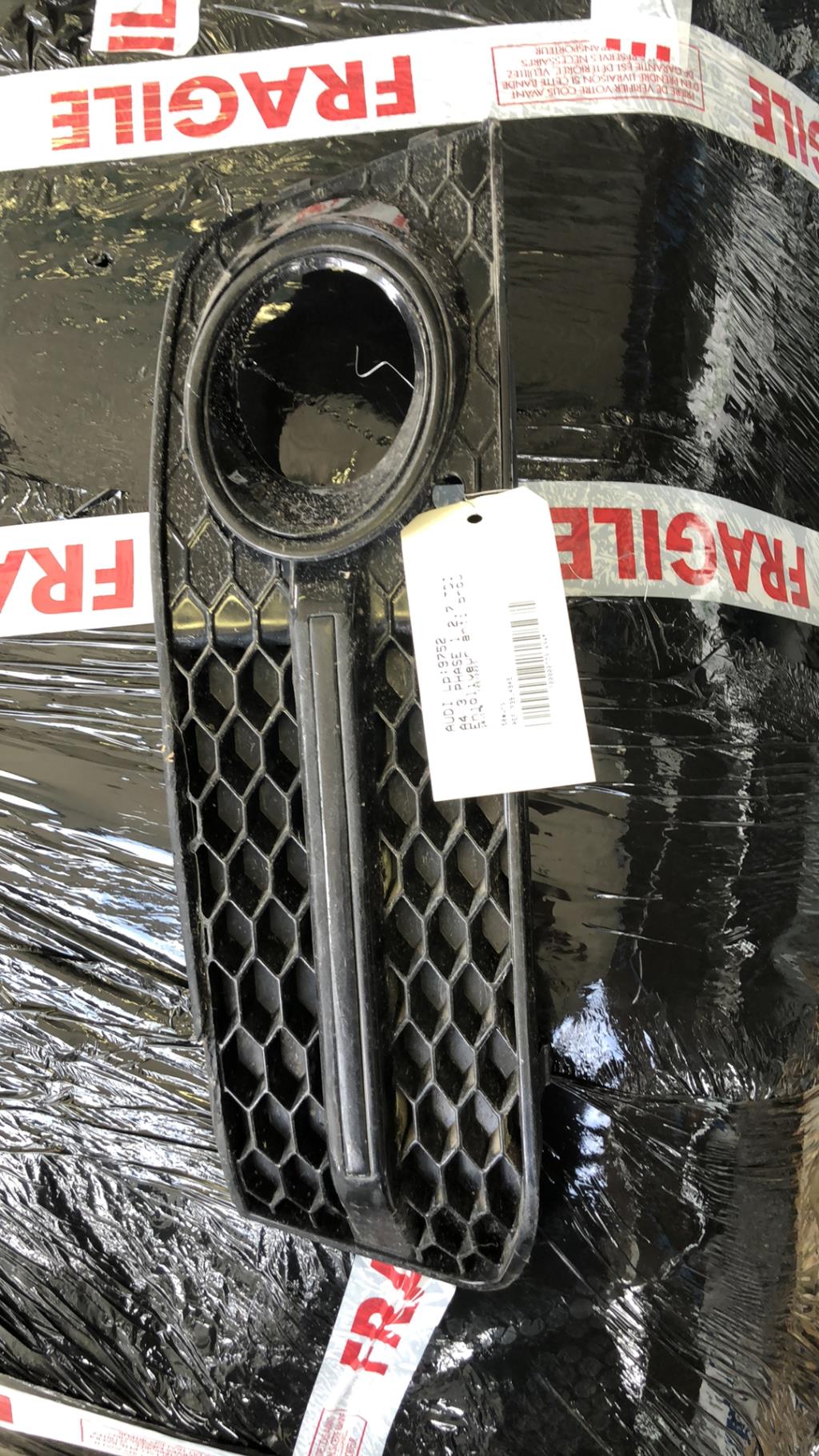 Enjoliveur anti brouillard AUDI A4 3 PHASE 1 Diesel - 1