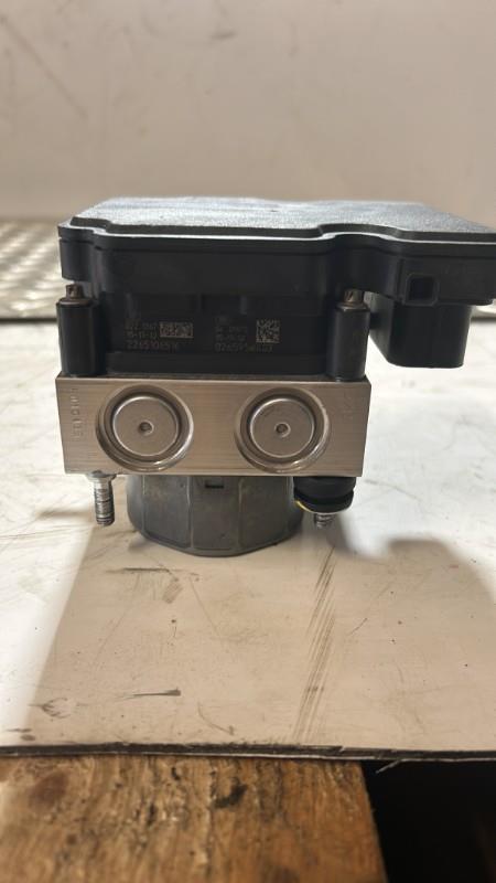 Bloc ABS (freins anti-blocage) DACIA SANDERO 2 PHASE 1 Diesel - 1