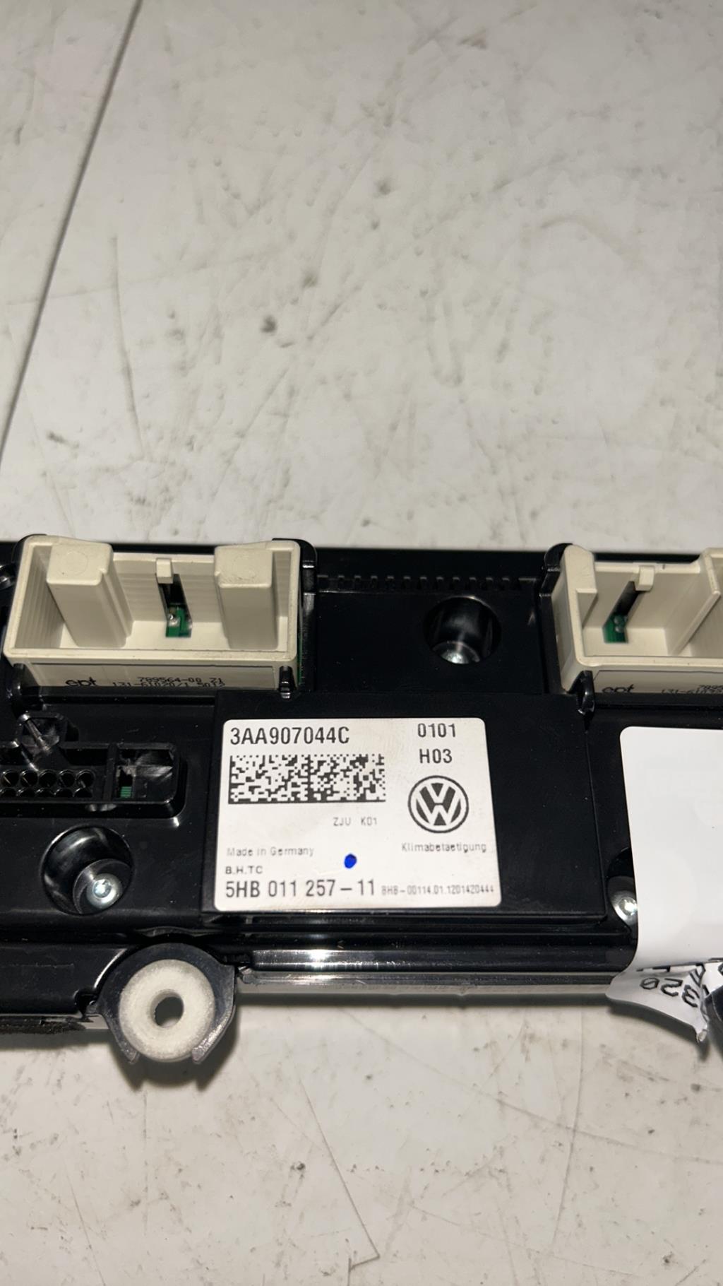 Commande chauffage VOLKSWAGEN PASSAT 6 CC COUPE Diesel - 1