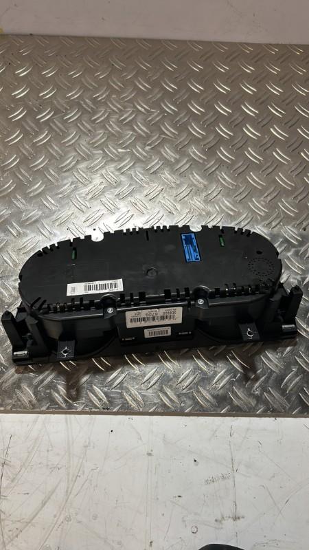 Compteur VOLKSWAGEN PASSAT 5 CC COUPE Diesel - 1