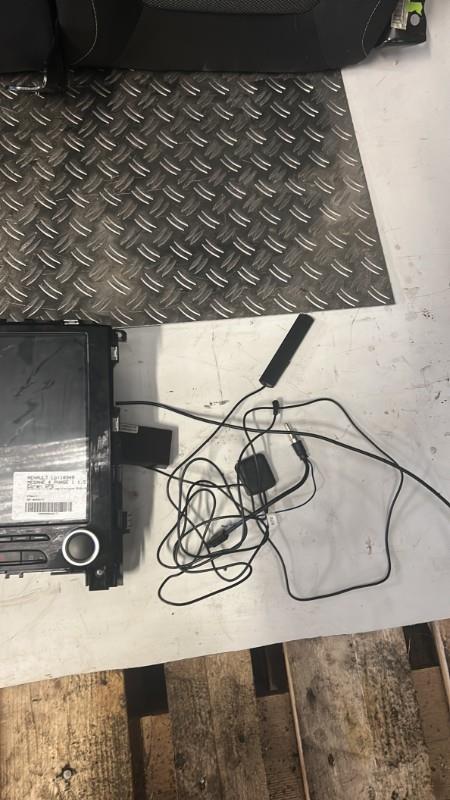 Ecran GPS RENAULT MEGANE 4 PHASE 1 Diesel - 1