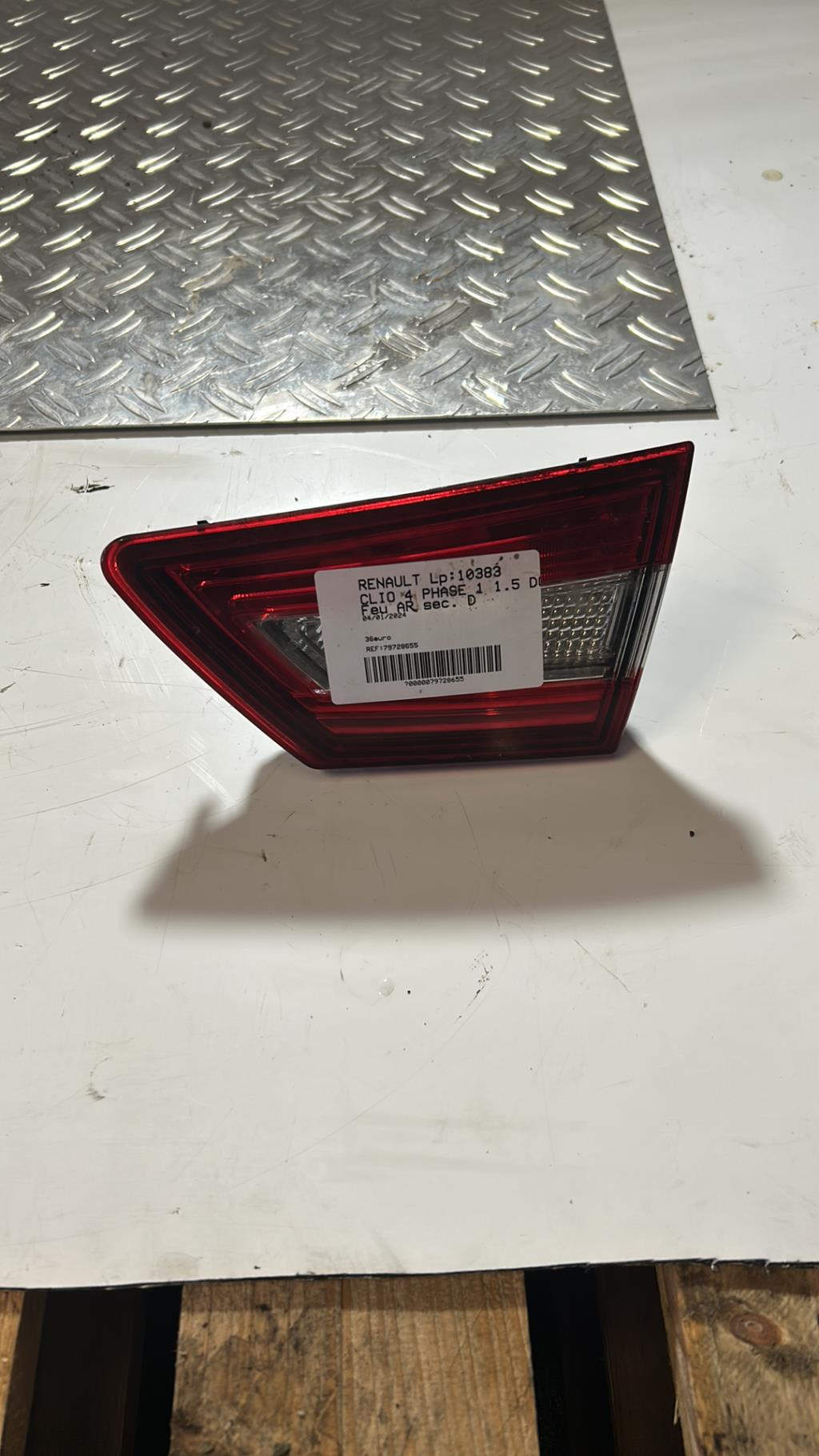 Feu arriere secondaire droit (feux) RENAULT CLIO 4 PHASE 1 Diesel - 1