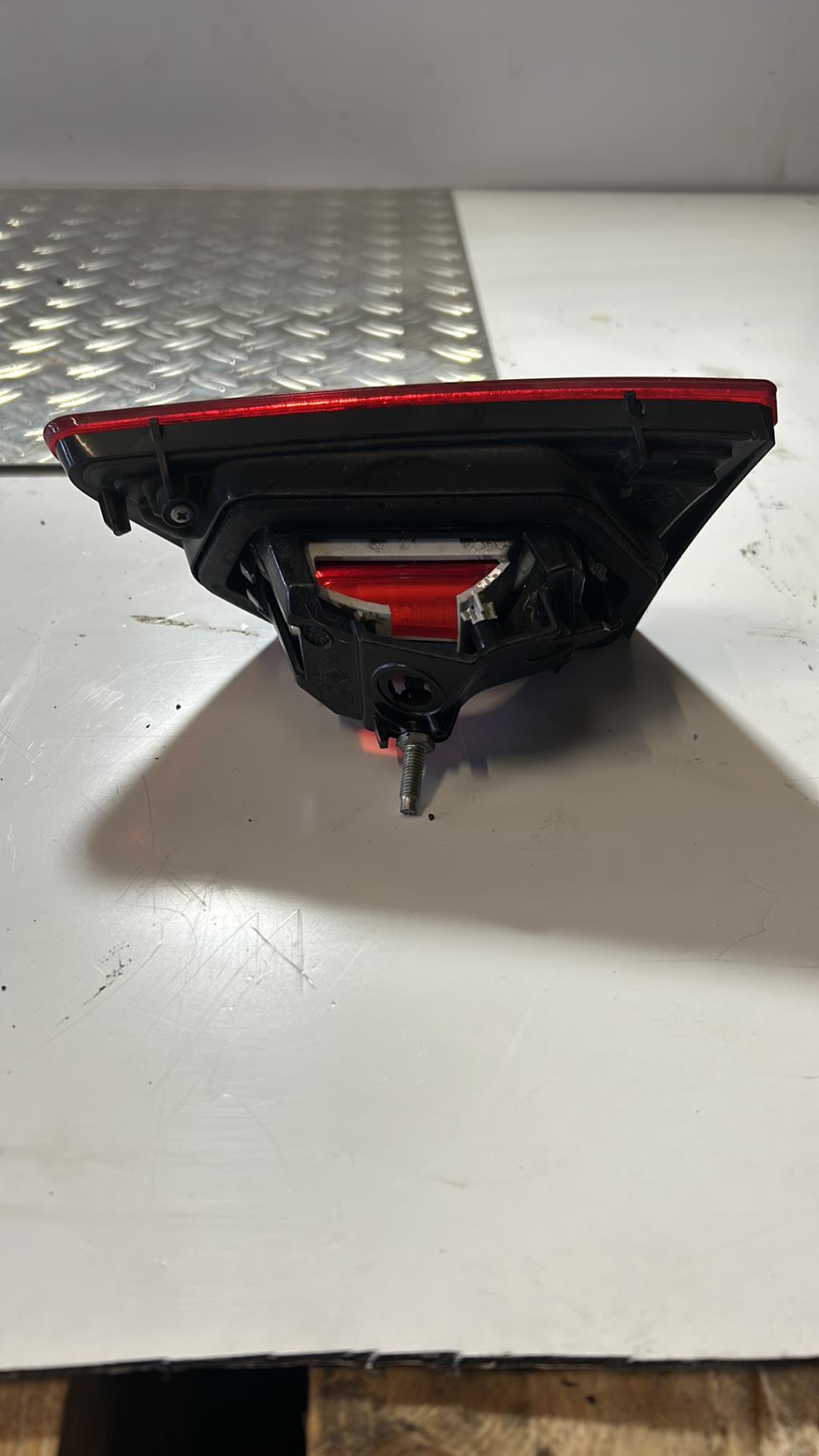 Feu arriere secondaire gauche (feux) RENAULT CLIO 4 PHASE 1 Diesel - 1