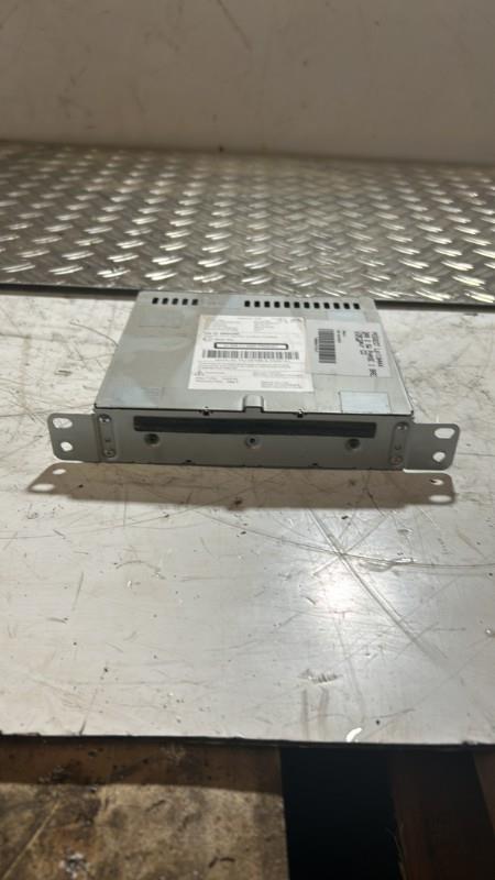Chargeur CD PEUGEOT 308 2 SW PHASE 1 BREAK Diesel - 1