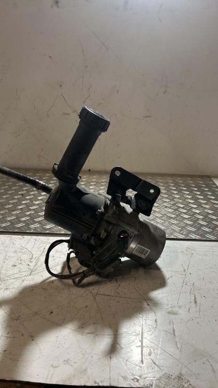 Pompe de direction CITROEN C4 2 PHASE 1 Diesel - 1