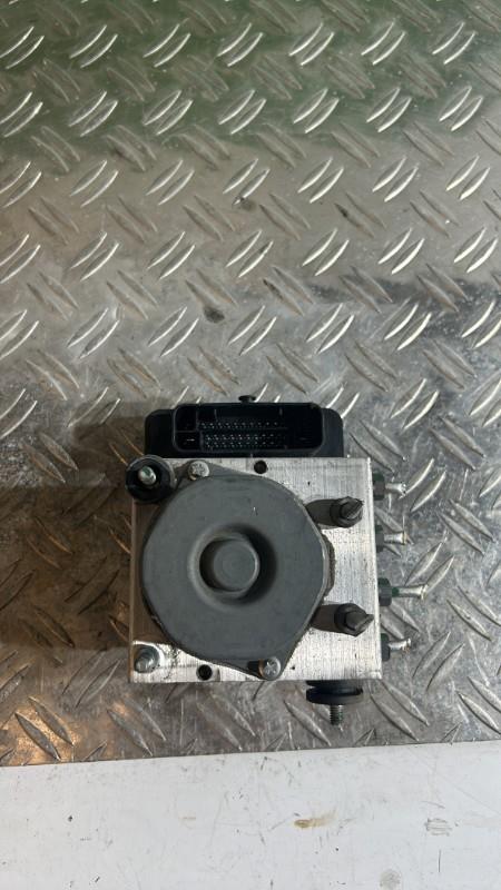 Bloc ABS (freins anti-blocage) DACIA SANDERO 2 PHASE 1 Diesel - 1