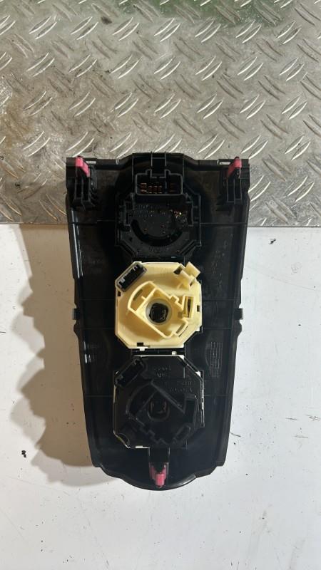 Commande chauffage TOYOTA YARIS 2 PHASE 1 Diesel - 1