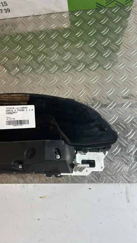 Compteur TOYOTA YARIS 2 PHASE 1 Diesel - 1