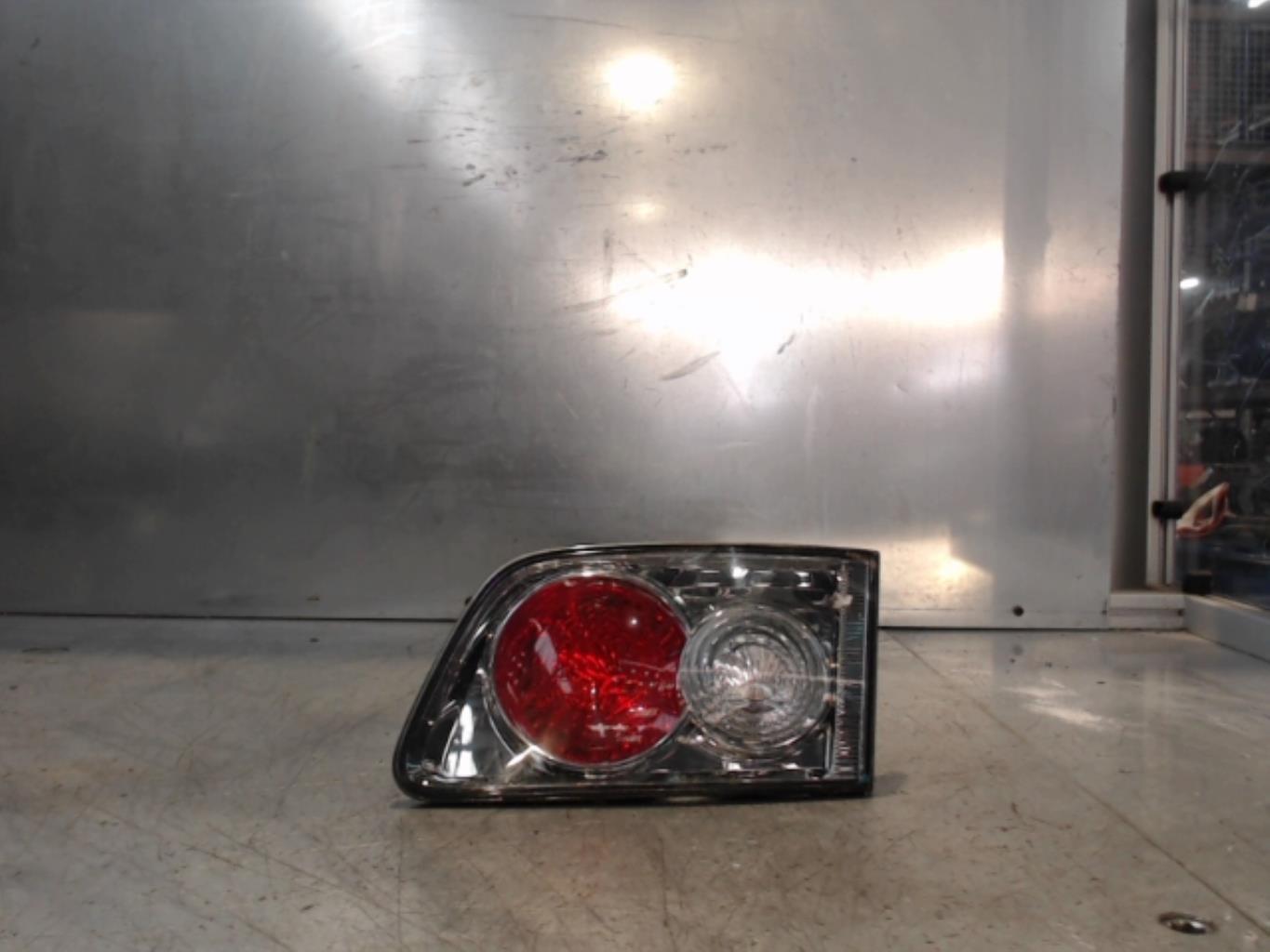 Feu arriere secondaire droit (feux) MAZDA 6 1 PHASE 1 BREAK Essence - 1
