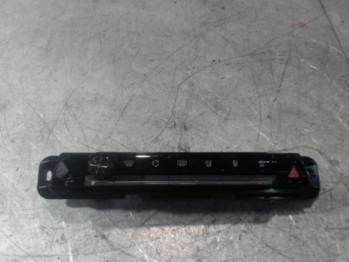 Commande chauffage CITROEN C5 AIRCROSS Essence - 1