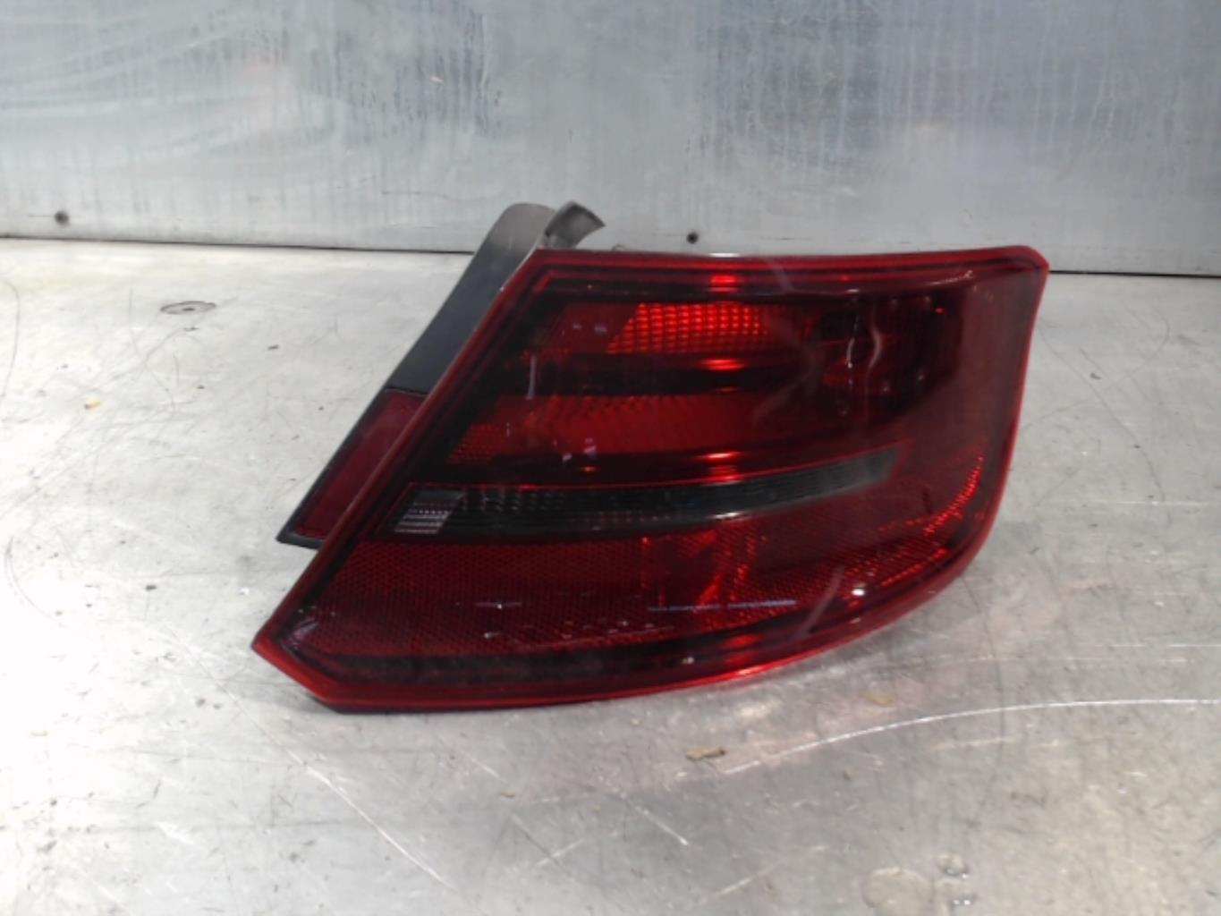 Feu arriere principal droit (feux) AUDI A3 3 SPORTBACK PHASE 1 Diesel - 1