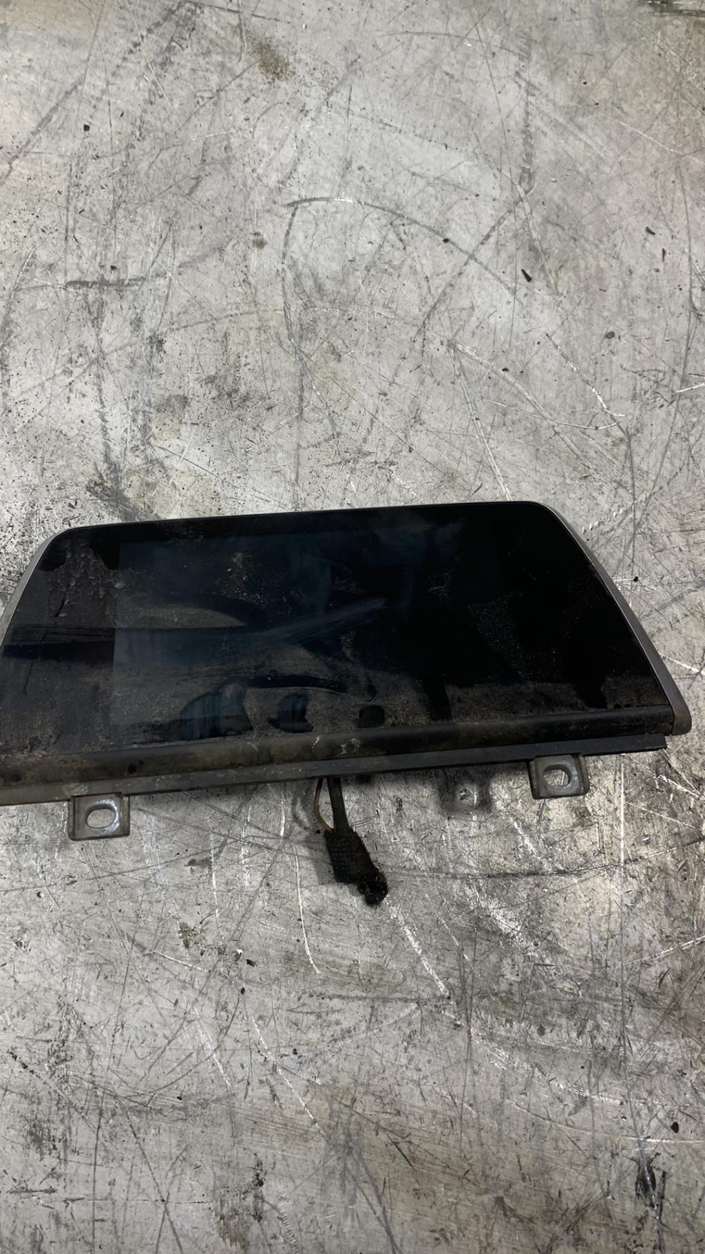Ecran GPS BMW X1 F48 PHASE 1 Diesel - 1