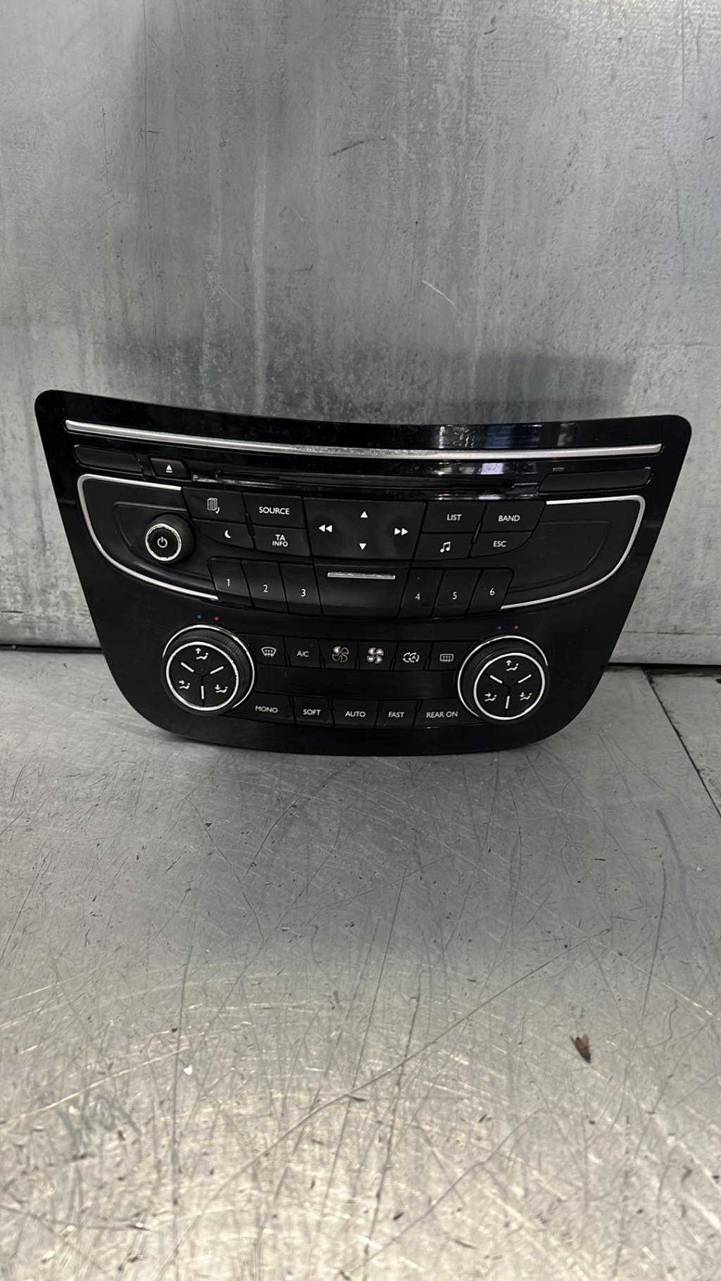 Commande autoradio PEUGEOT 508 1 SW PHASE 1 BREAK Diesel - 1