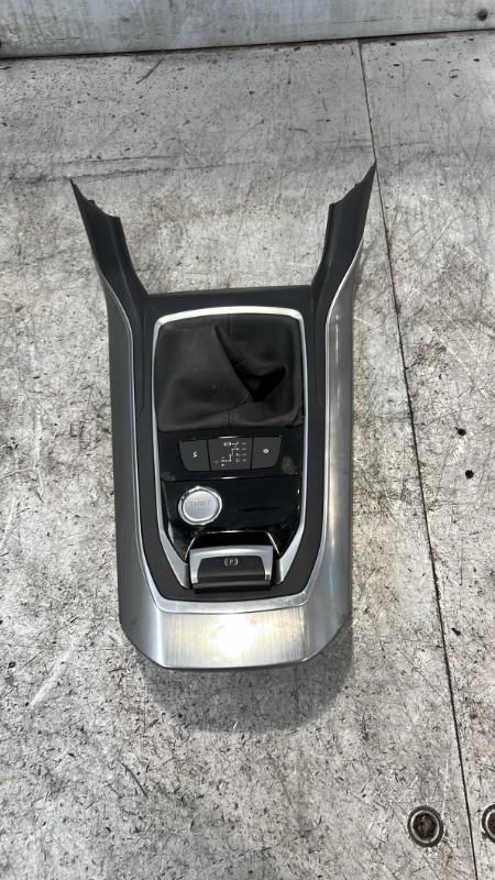 Console central (interieur plastique) PEUGEOT 308 2 PHASE 1  - 1