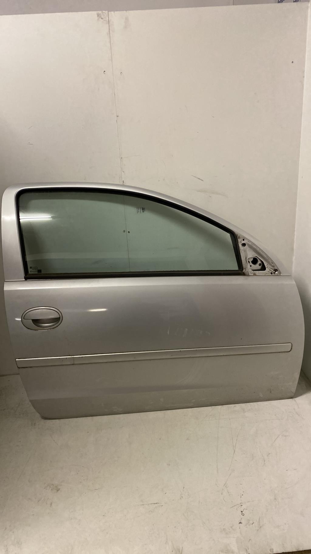 Porte avant droit OPEL CORSA C PHASE 2 Essence - 1