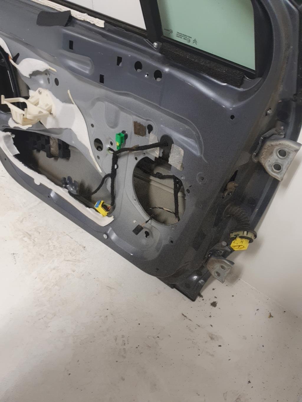 Porte avant gauche CITROEN C4 1 PHASE 2 Diesel - 1