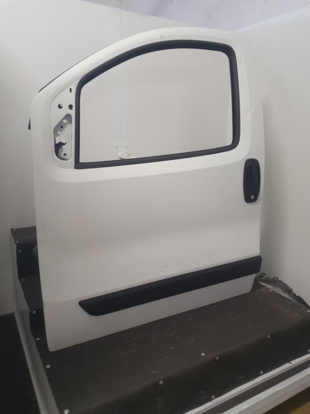 Porte avant gauche CITROEN NEMO Diesel - 1
