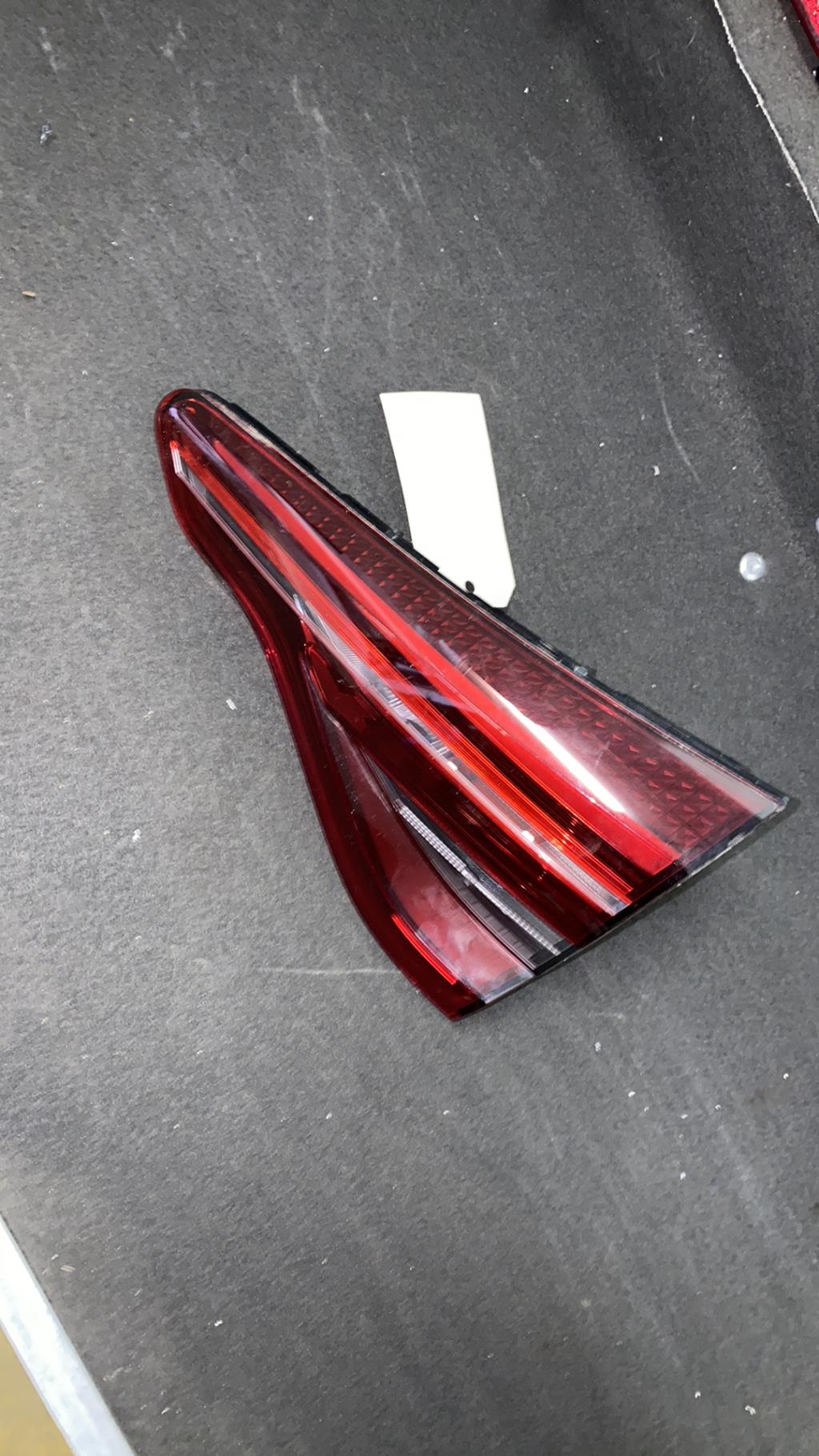 Feu arriere secondaire droit (feux) RENAULT CLIO 5 PHASE 1 Essence/GPL - 1