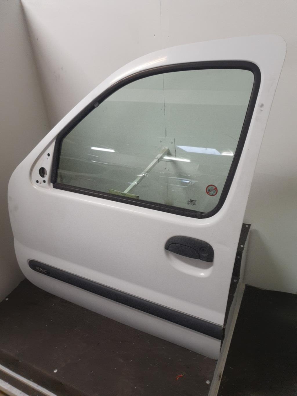 Porte avant gauche RENAULT KANGOO 1 PHASE 1 Diesel - 1