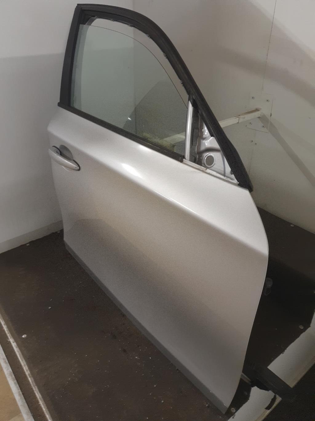 Porte avant droit BMW SERIE 1 E87 PHASE 2 Diesel - 1