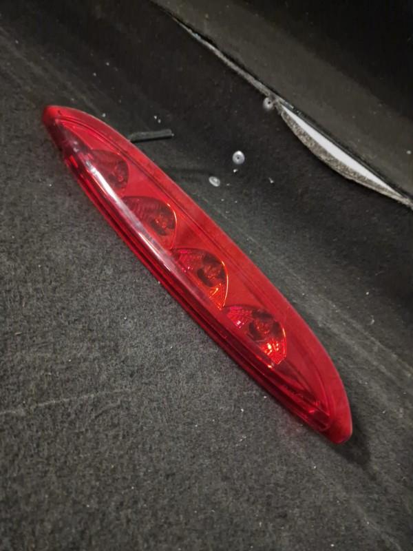 Feu arriere stop central PEUGEOT 208 1 PHASE 2 Essence - 1