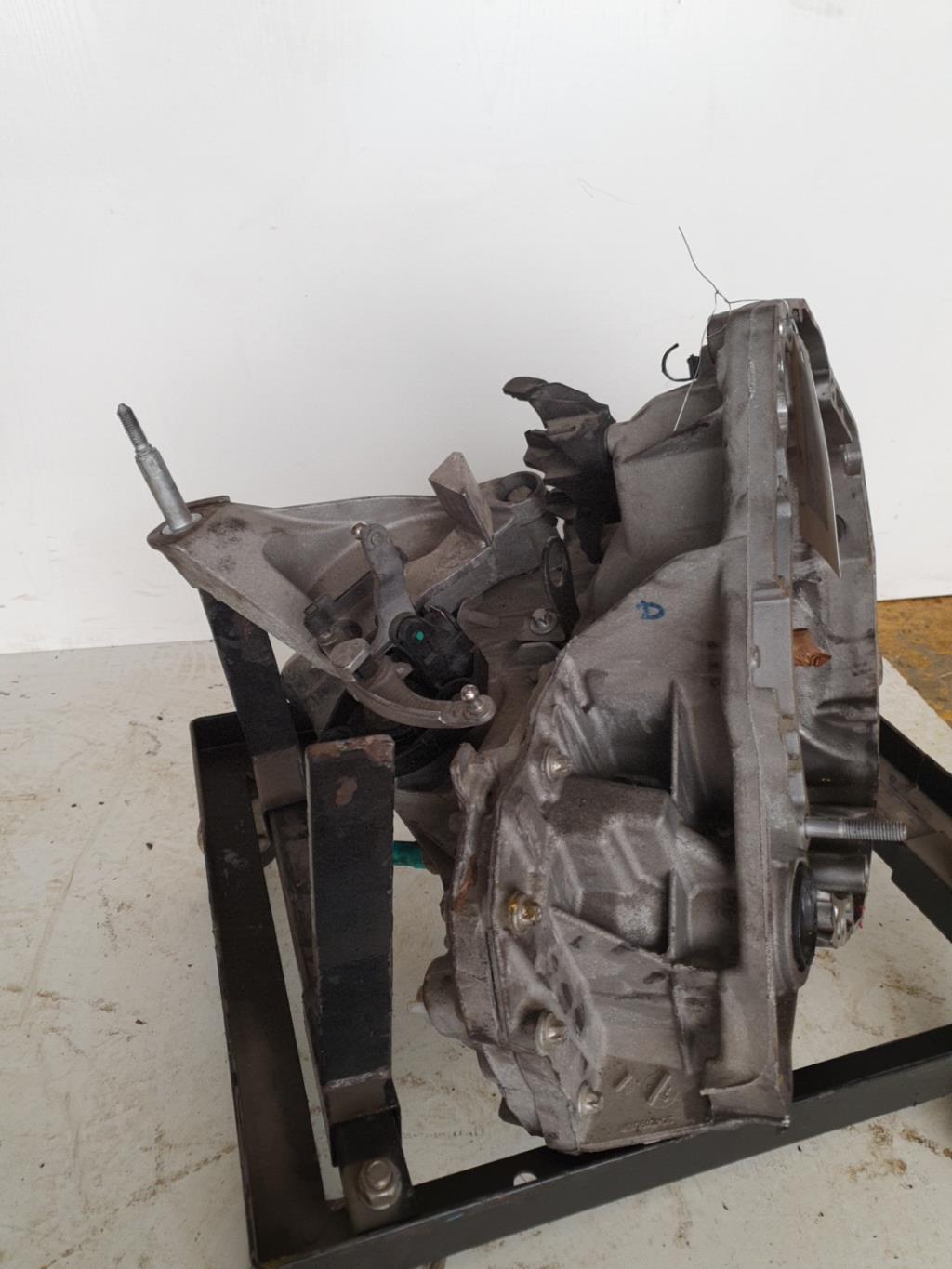 Boite de vitesses RENAULT TWINGO 3 PHASE 1 Essence - 1