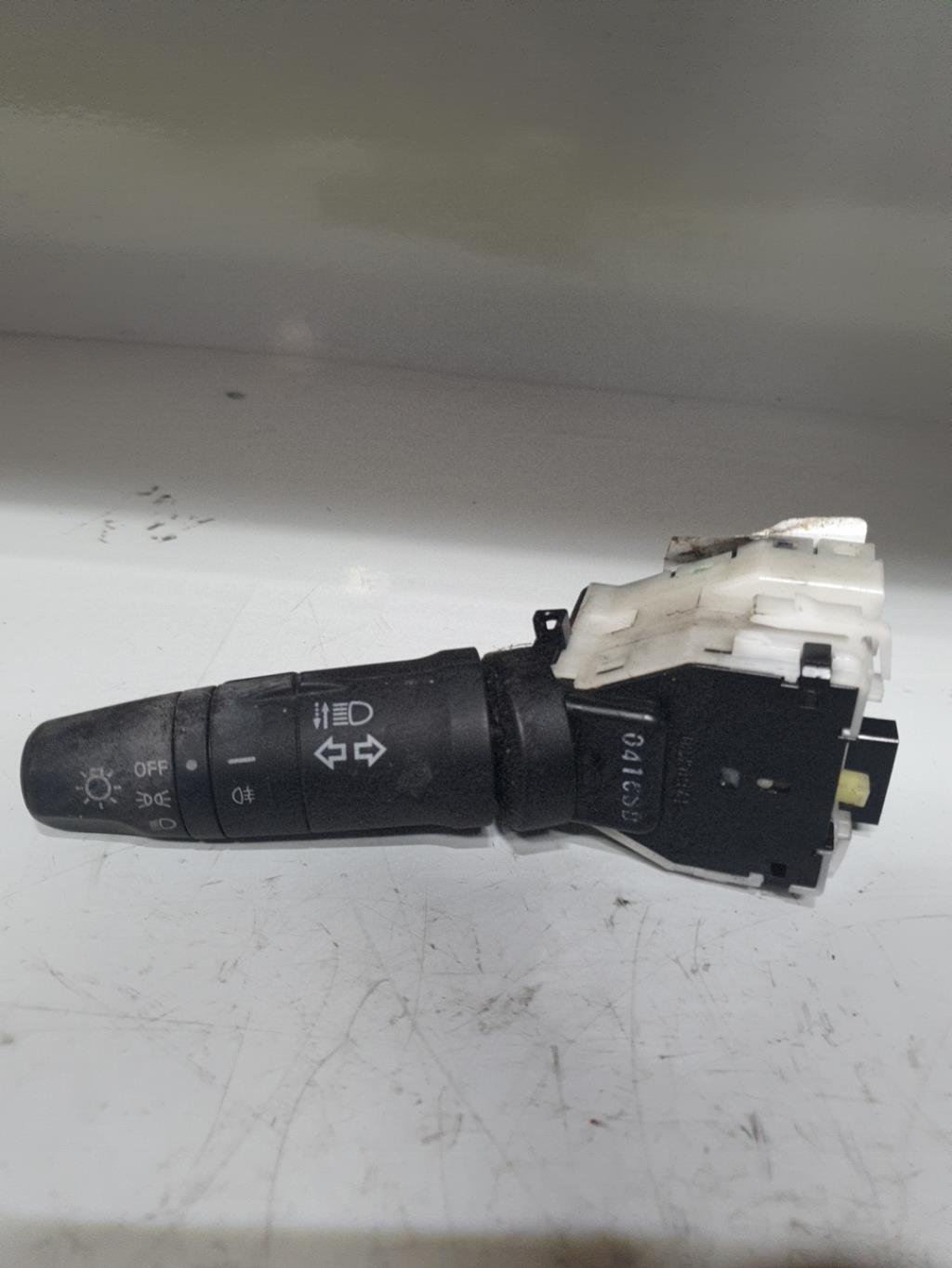 Commande de phare NISSAN MICRA 3 PHASE 3 Essence - 1