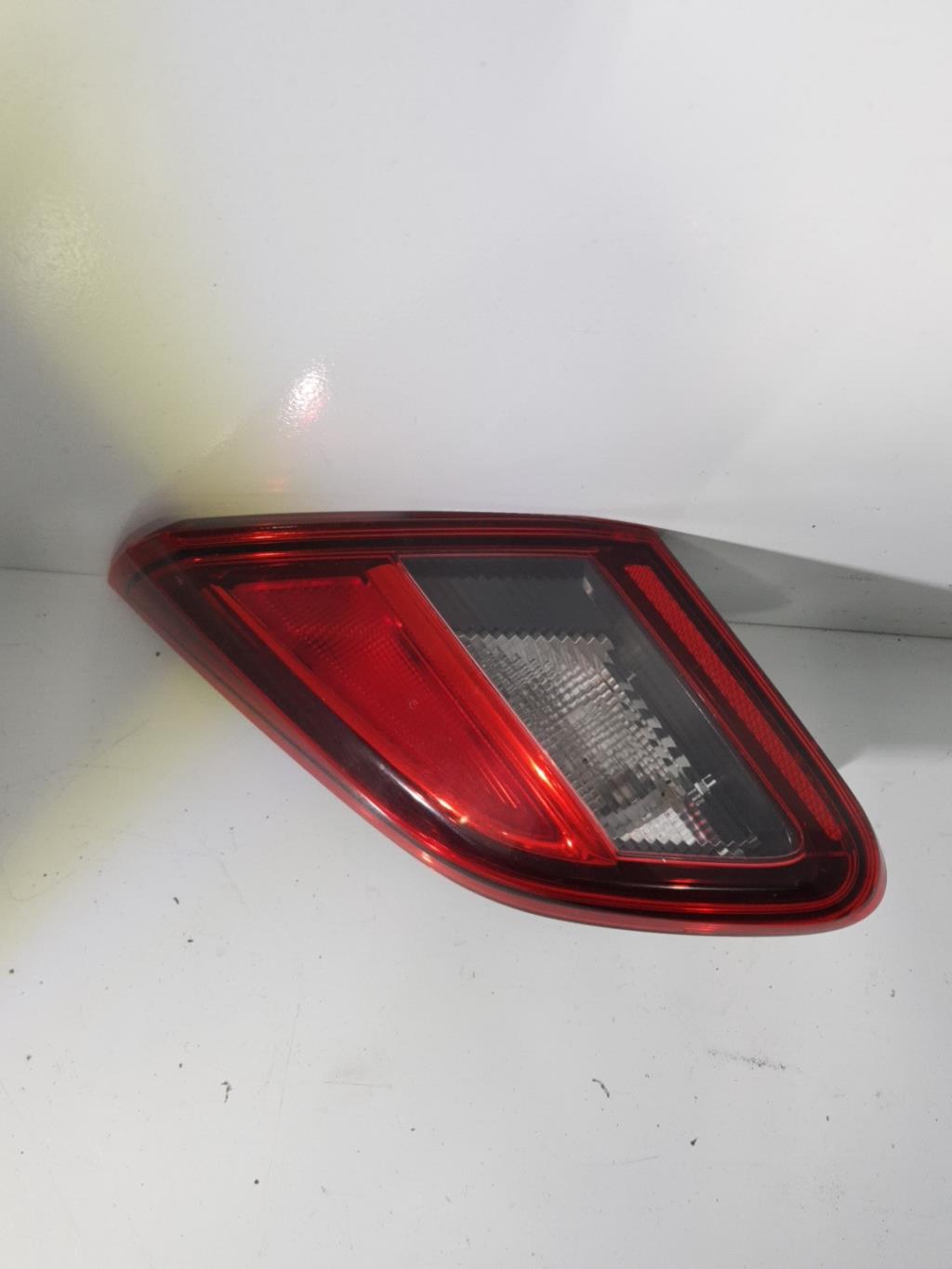 Feu arriere secondaire droit (feux) OPEL CORSA E Essence - 1