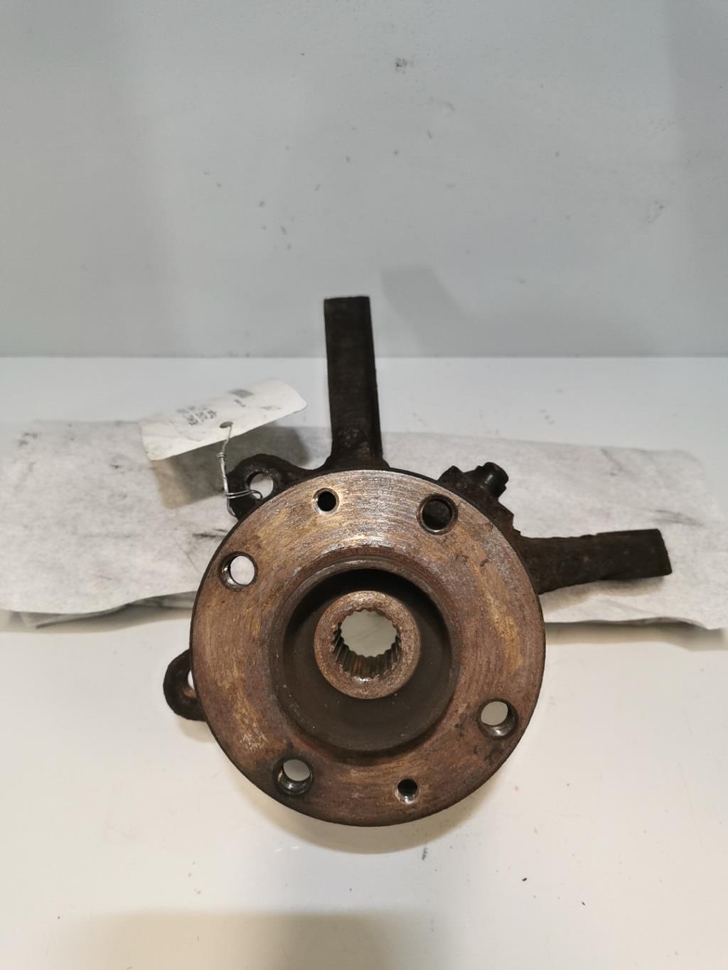 Moyeu avant gauche RENAULT TWINGO 1 PHASE 3 Essence - 1