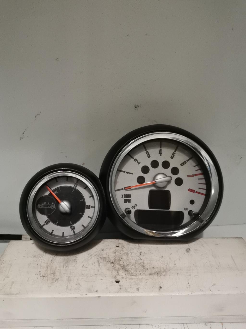 Compteur MINI MINI 2 R57 CABRIOLET PHASE 1 Essence - 1