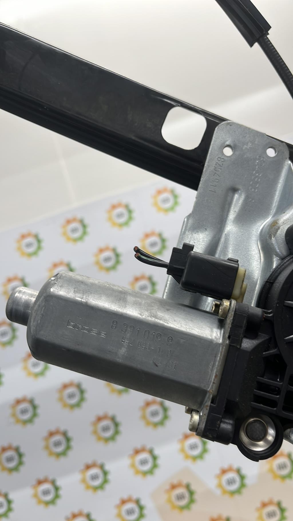 Leve vitre electrique avant gauche BMW X5 E53 Diesel - 1