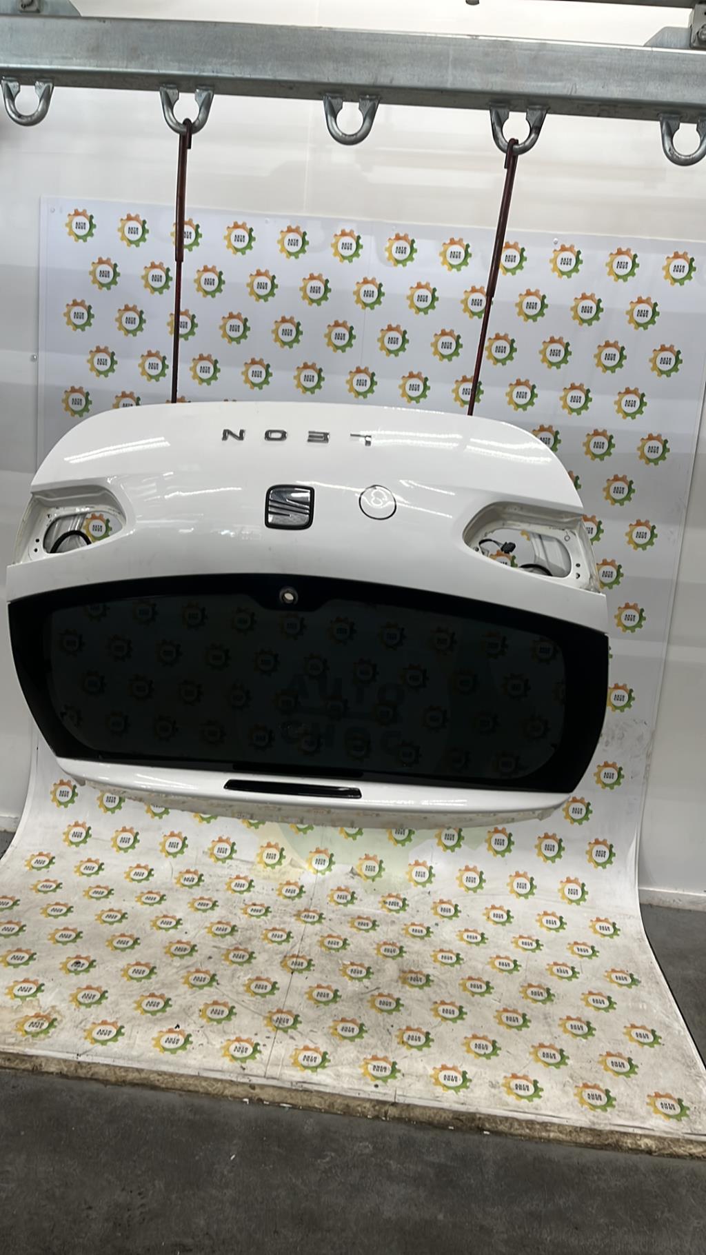 Malle/Hayon arriere SEAT LEON 2 PHASE 2 Essence - 1