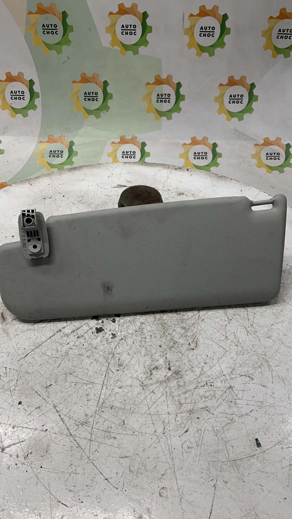 Pare soleil droit VOLKSWAGEN GOLF 6 Essence - 1